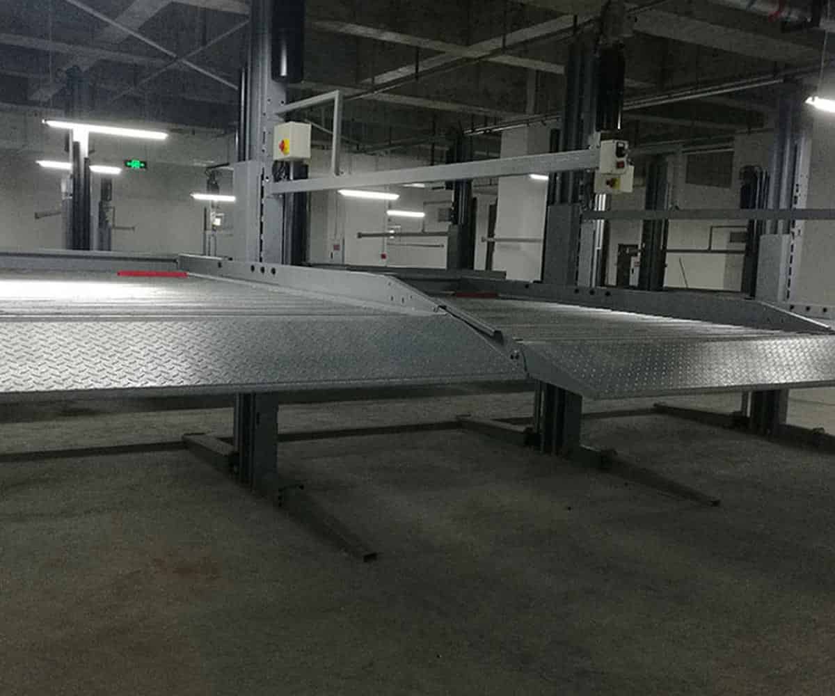 酉陽三層升降橫移式機械式停車庫出租