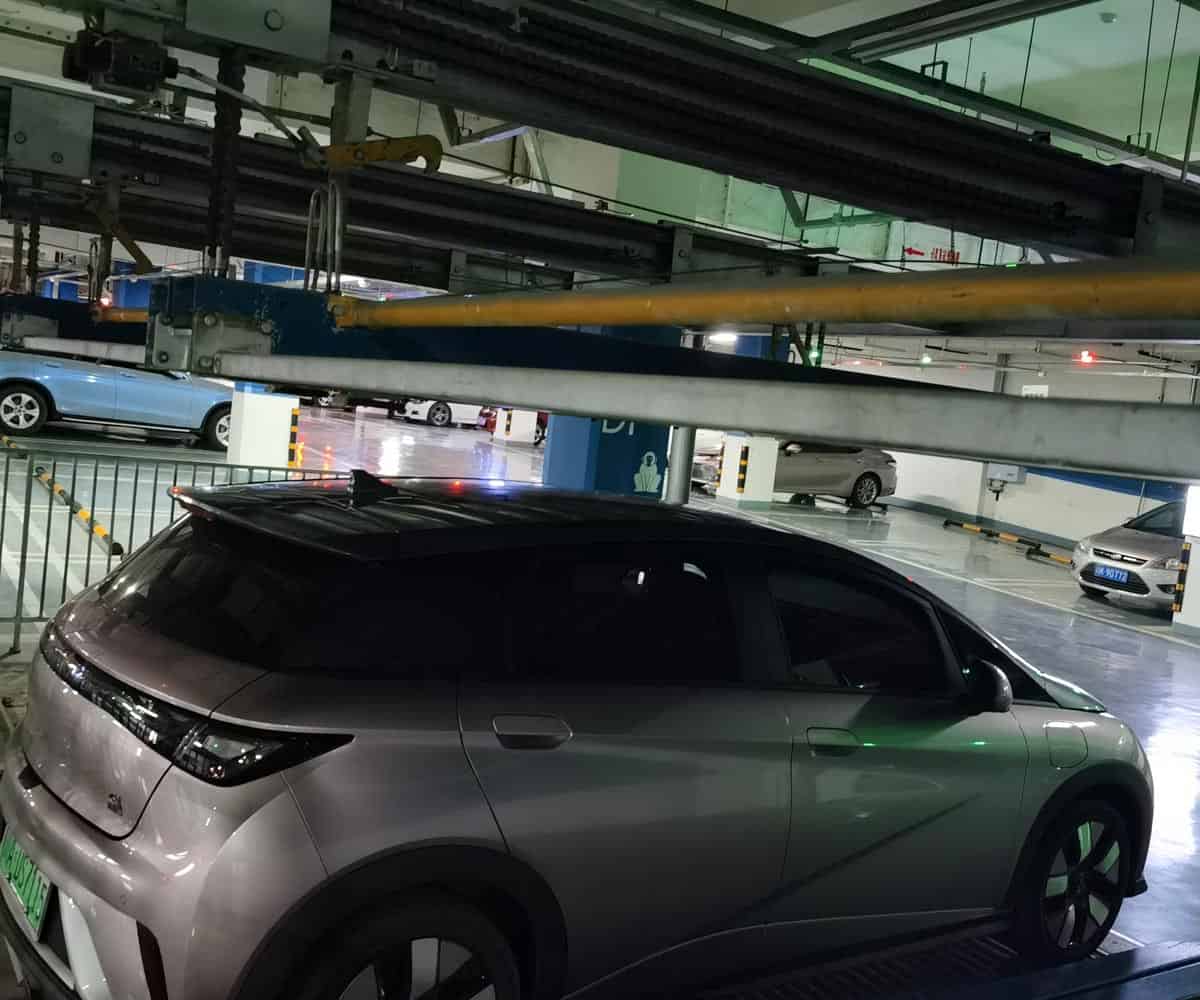 監(jiān)利在立體車庫里面停車安全嗎