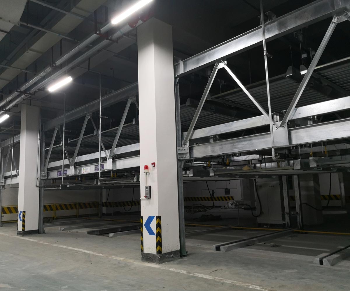 梳齒交換升降橫移式立體停車設(shè)備